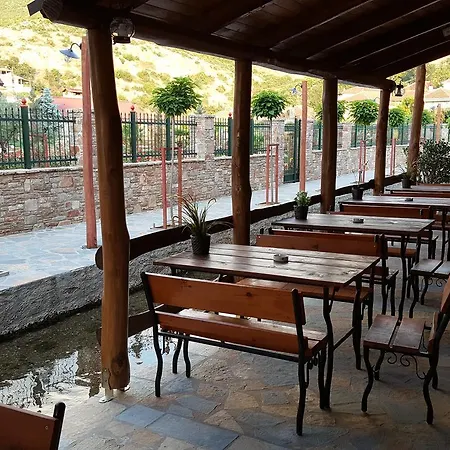 Hotel Bujtina Ollga *