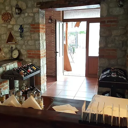 Bujtina Ollga * Tushemisht