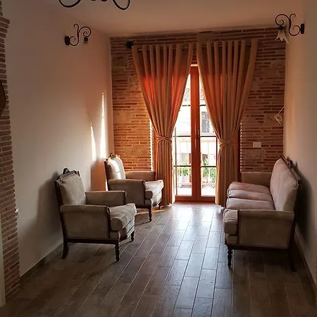 Bujtina Ollga Hotel Tushemisht