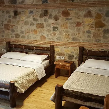 Bujtina Ollga Hotel