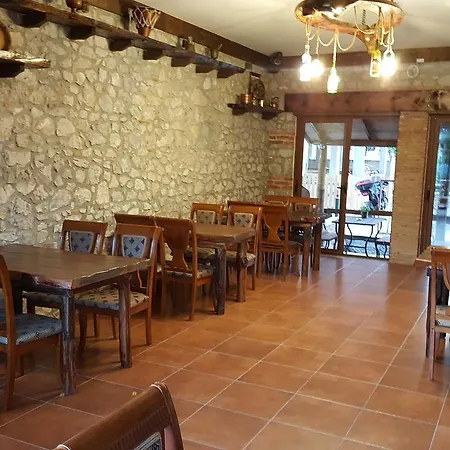 Hotel Bujtina Ollga