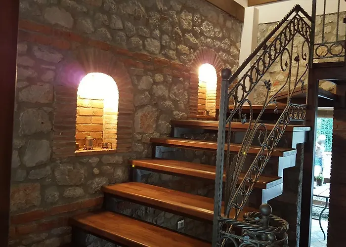 Bujtina Ollga Отель *