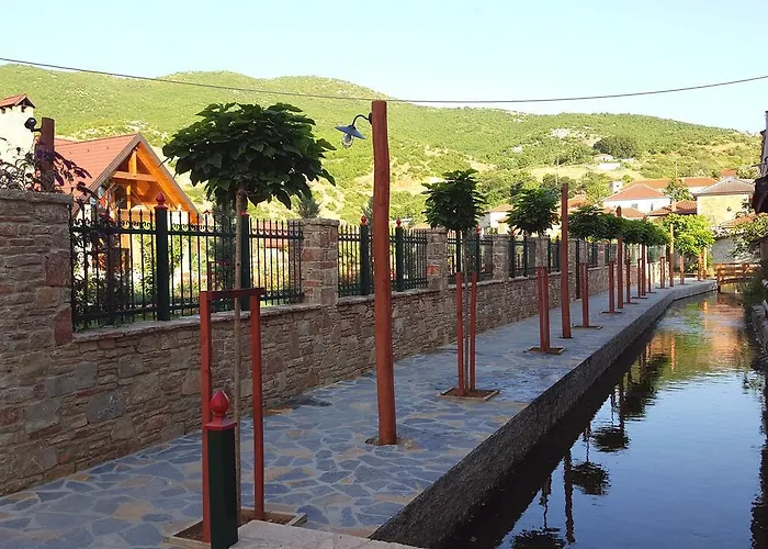 Отель Bujtina Ollga Tushemisht