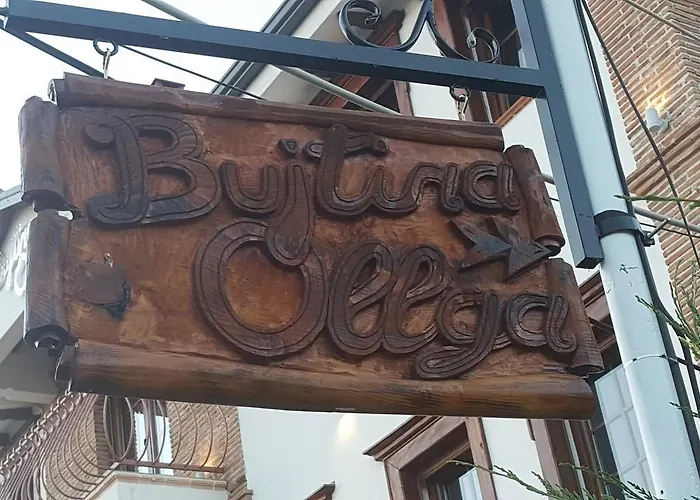 Bujtina Ollga *