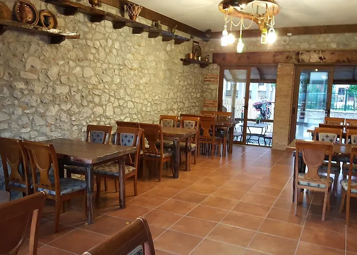 Отель Bujtina Ollga